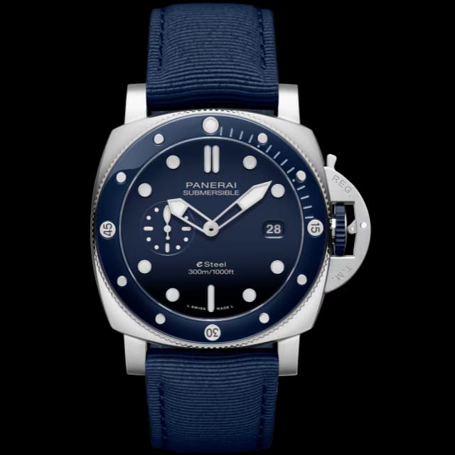 Panerai Submersible mit drehbarer Zeitlünette