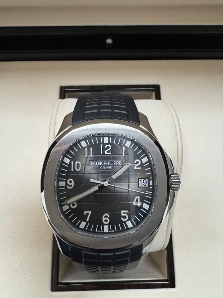 Patek Philippe Aquanaut Kompletní sada Stav jako nový 2018, 5167 — 1 z 10