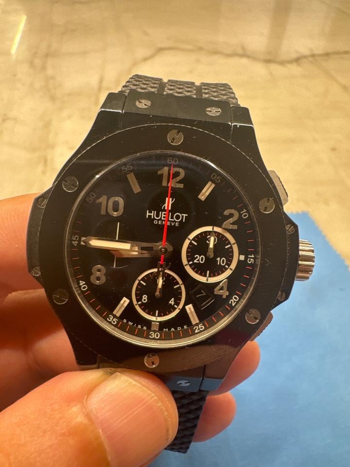 Hublot Big Bang Original Black Magic, 301.CM.130.RX — 2 z 7