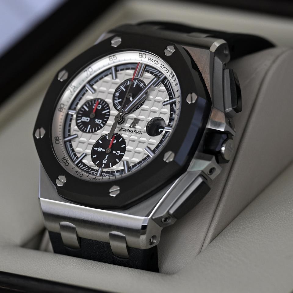 Audemars Piguet Royal Oak Offshore Chronograph, 26400SO.OO.A002CA.01 — 1 z 12