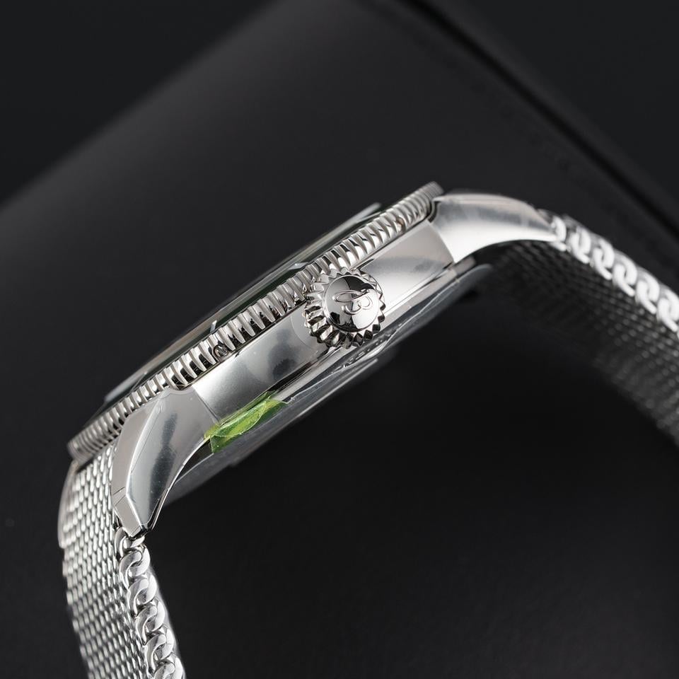 Breitling Superocean Heritage B31 40 Green Mesh Bracelet New 2026, AB3110361L1A1 — 2 of 10
