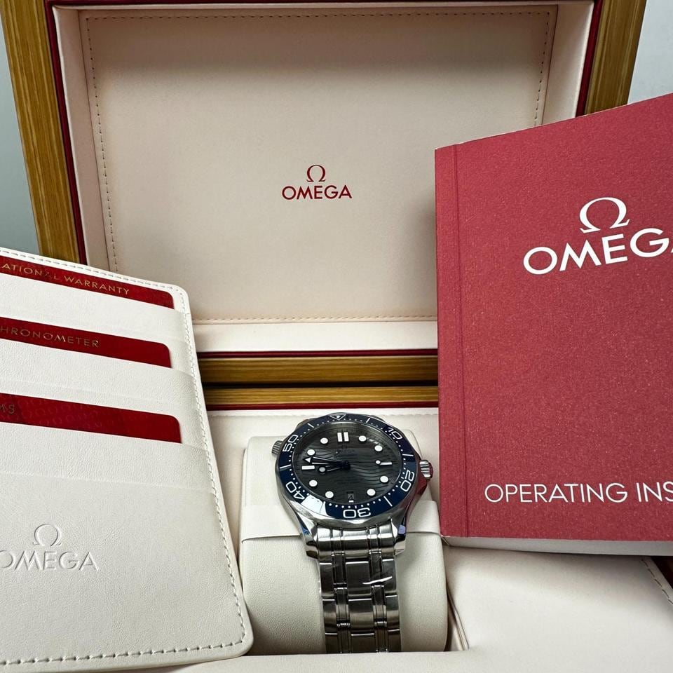Omega Seamaster Diver 300M Grey Wave Dial Box Papers Ready to Ship, 210.30.42.20.06.001 — 2 of 8