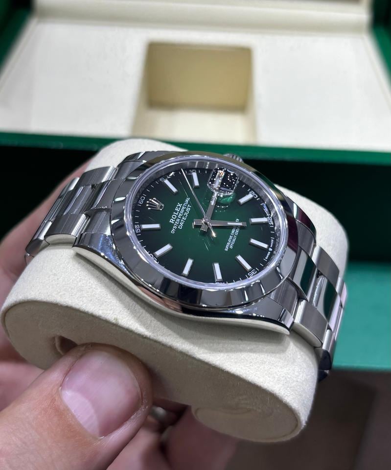 Rolex Datejust 41 zelený ombre ciferník náramek Oyster nerezová ocel plná sada 2026, 126300 — 2 z 6