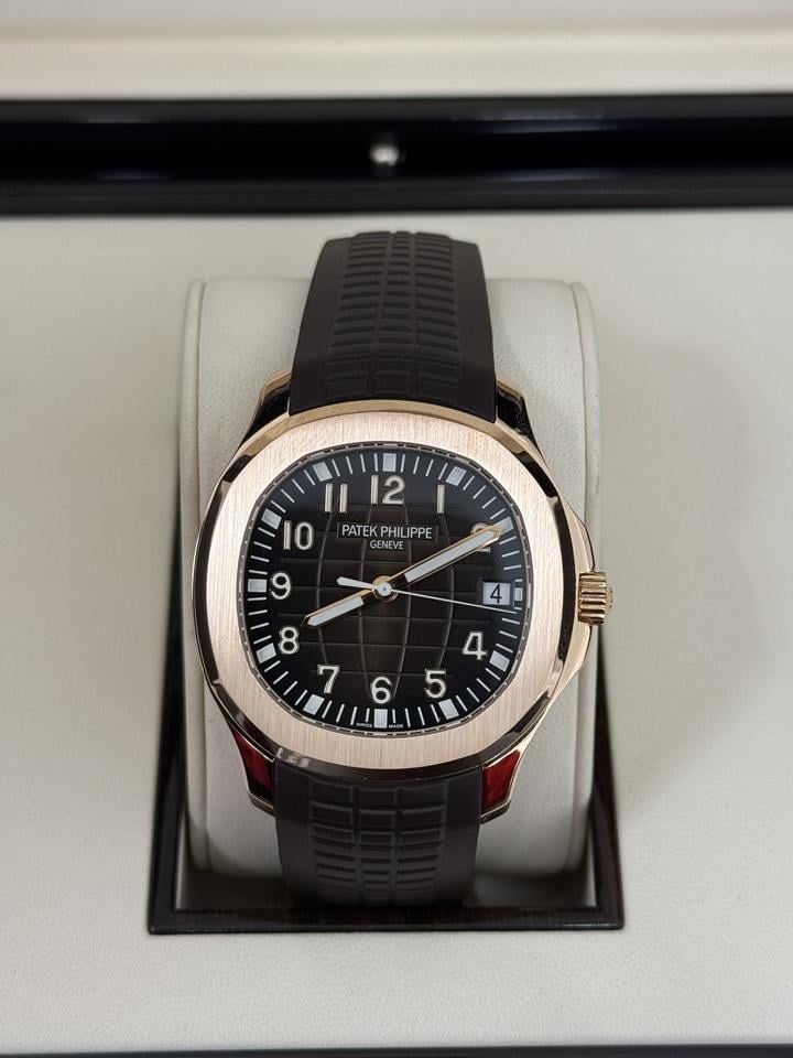 Patek Philippe Aquanaut 40mm růžové zlato černý ciferník 2022, 5167R — 1 z 4