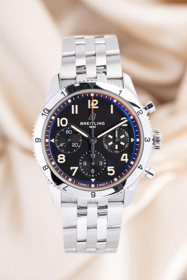 Breitling Classic AVI Chronograph Automatic 42mm Originální papíry a krabice, A23380 — 1 z 10