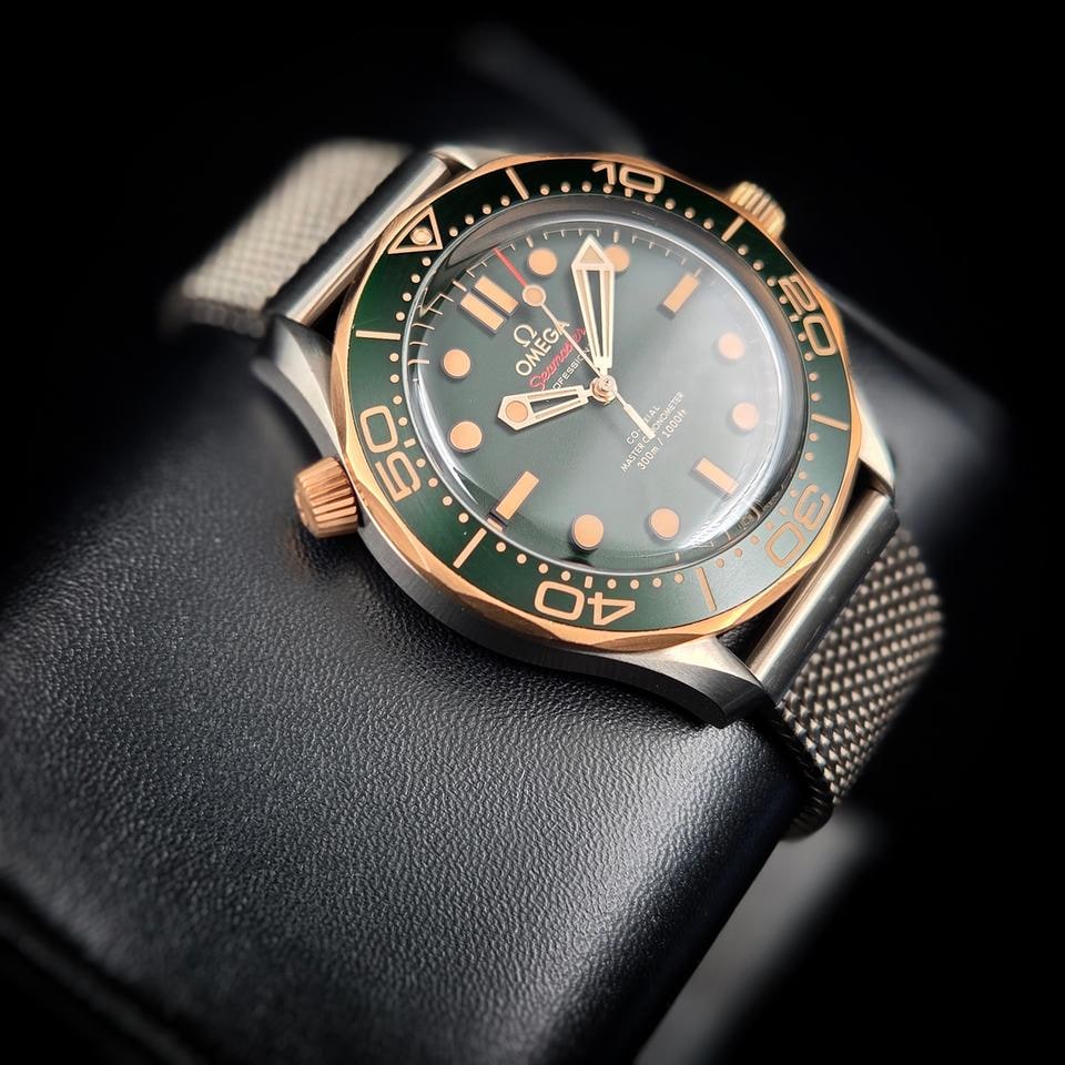 Omega Seamaster Diver 300M Full Set Great Condition Like New 2025, 2100.30.42.20.01.010 — 1 of 14