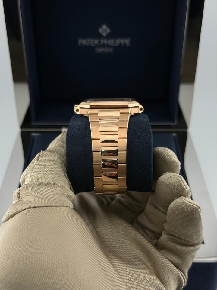 Patek Philippe Cubitus 7128/1R — 2 of 8