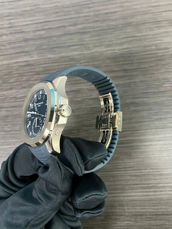 Patek Philippe Aquanaut Travel Time White Gold, 5164G — 2 of 3