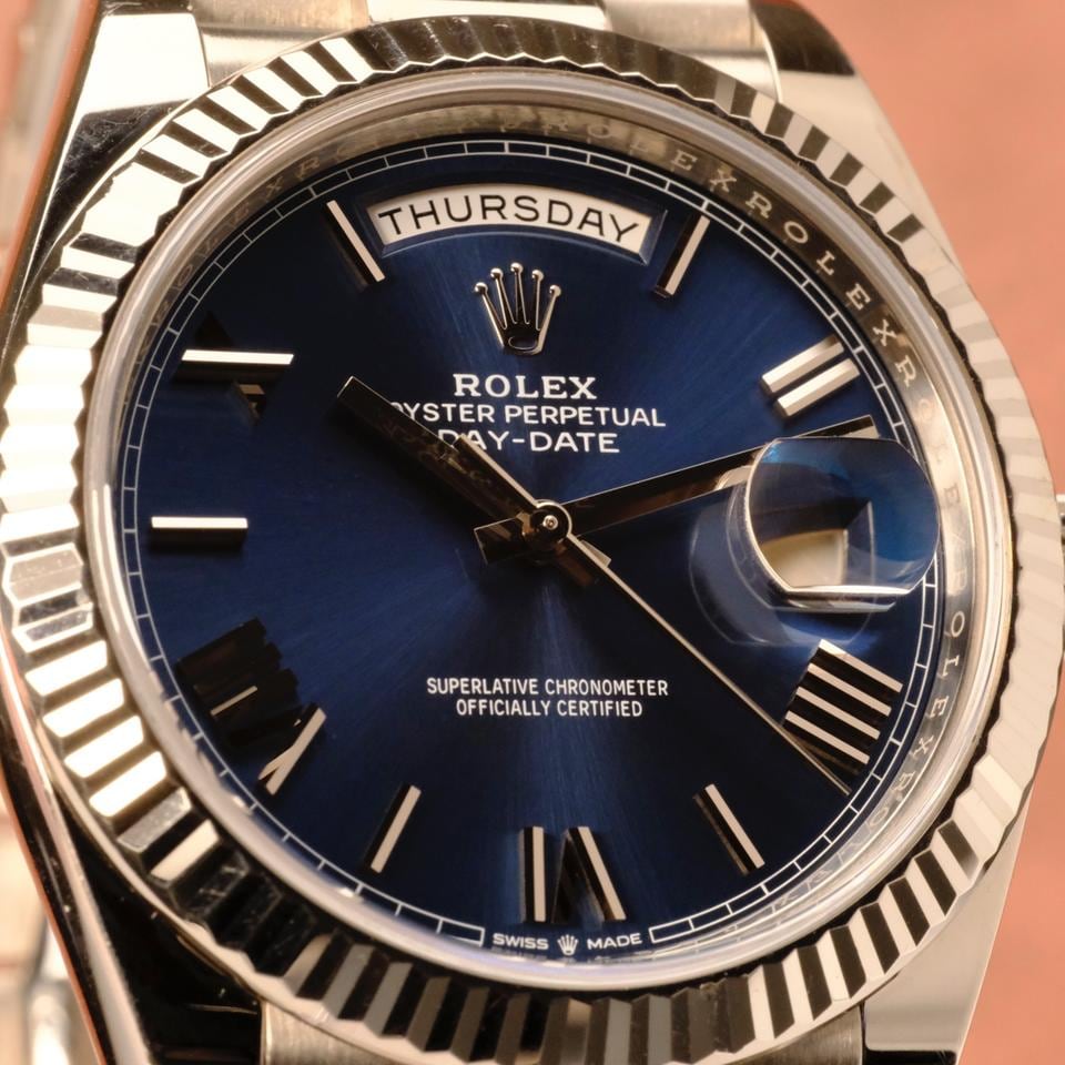 Rolex Day Date 40 bílé zlato modrý římský ciferník plná sada, 228239 — 2 z 12