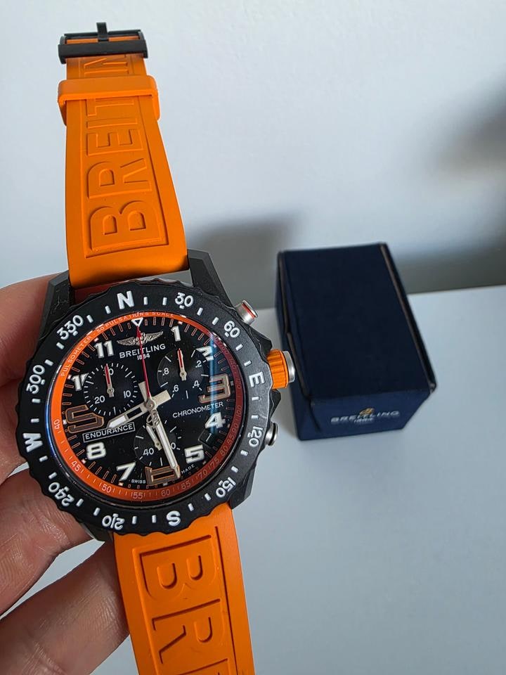 Breitling Endurance Pro Hervorragender Zustand, X82310A51B1S2 — 1 von 13