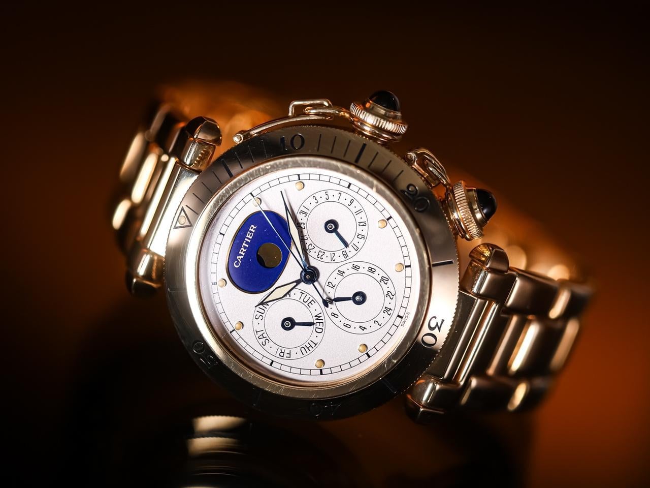 Cartier Pasha Ewiger Kalender Mondphase Gérald-Genta-Design Quarz 18 Karat Gelbgold Armband Box 1989, 0570 — 2 von 9