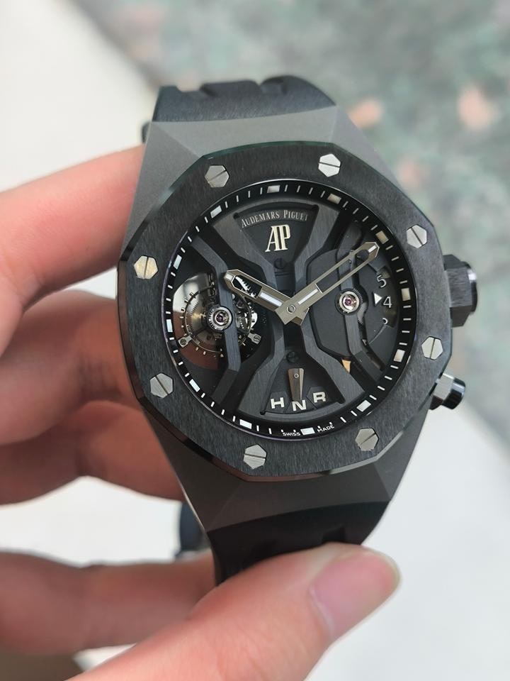 Audemars Piguet Royal Oak Concept GMT Tourbillon, 26560IO.OO.D002CA.01 — 1 von 7