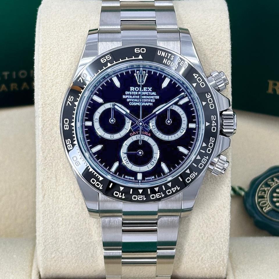 Rolex Cosmograph Daytona černý ciferník nenošené kompletní sada 2026, 126500LN — 1 z 10