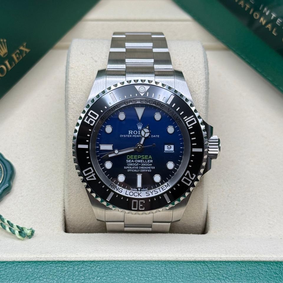 Rolex Sea Dweller Deepsea D Blue modrý ciferník 44mm Oyster náramek, 126660 — 1 z 8