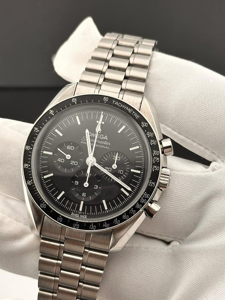Omega Speedmaster Professional Moonwatch kompletní box a papíry, 310.30.42.50.01.001 — 1 z 10