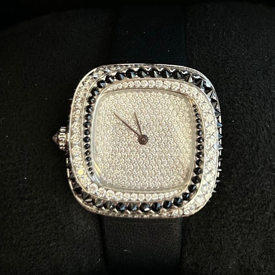 Cartier Coussin Medium Weißgold 2025 Wie neu Komplettset, SHQEI1 — 1 von 9