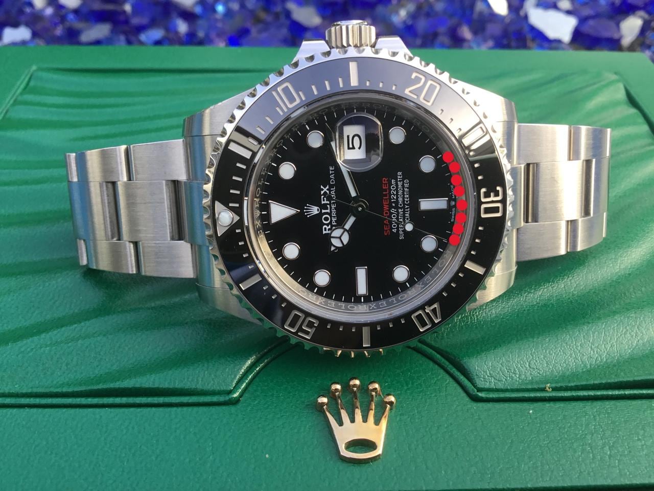 Rolex Sea Dweller Full Set, 126600 — 2 of 12