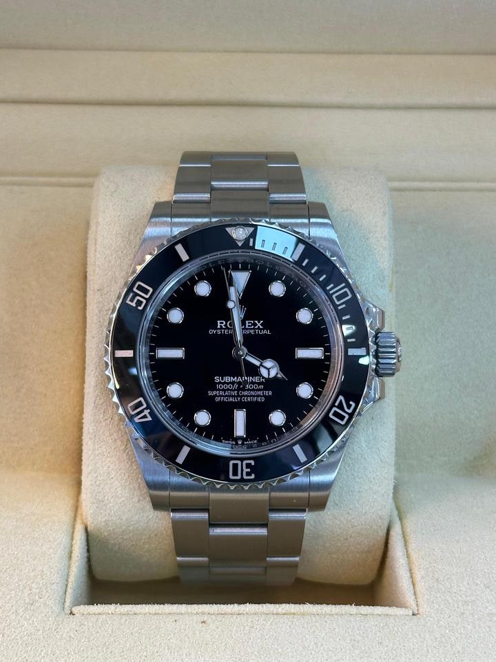 Rolex Submariner No Date 41mm, 124060 — 1 of 13