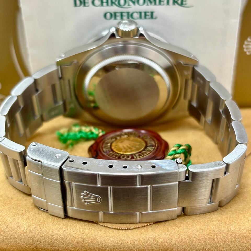 Rolex Submariner Date 40 mm, černý ciferník, s originální krabicí a dokumenty, 16610 — 2 z 11
