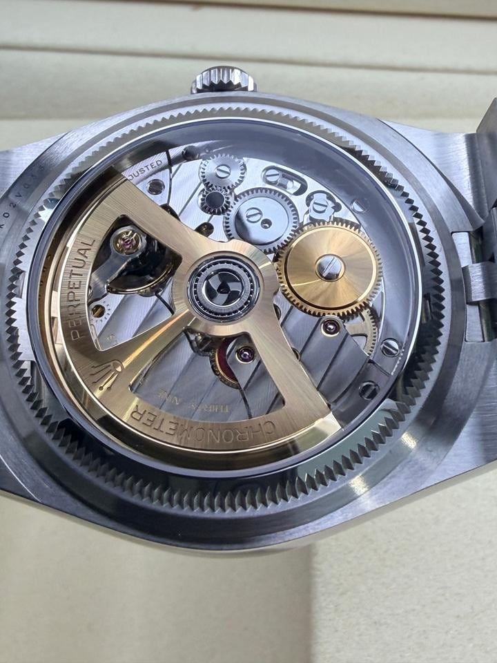 Rolex Land Dweller 40mm zcela nové nenošené kompletní sada náramků 2025, 127334 — 2 z 11