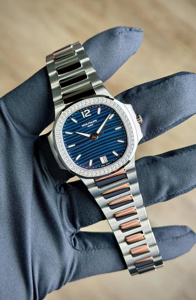 Patek Philippe Nautilus Modrý index diamant Neznošené 2025, 7118/1200A-001 — 1 z 7