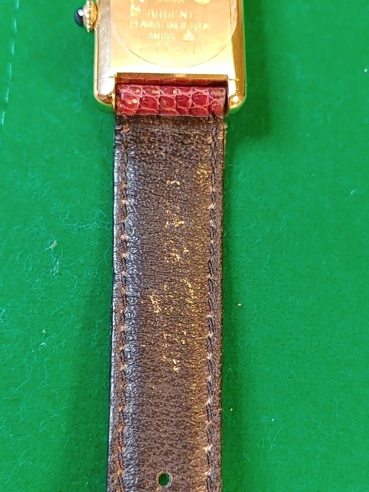 Cartier Tank Must de Cartier Manuální nátah Trinity Dial Vynikající přesnost chodu, SQFDV6 — 2 z 10