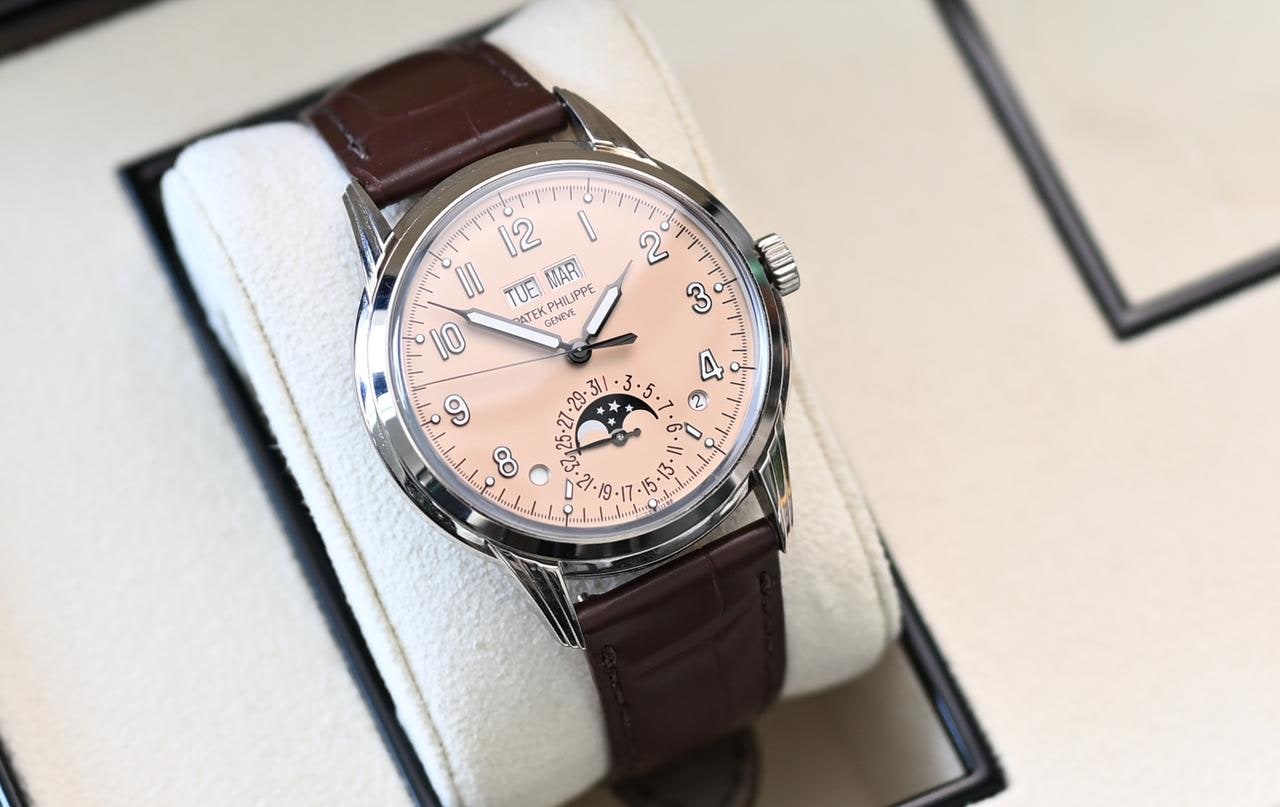 Patek Philippe Perpetual Calendar Grand Complications Salmon Dial Stunning True Collector Full Set, 5320G-011 — 1 of 17