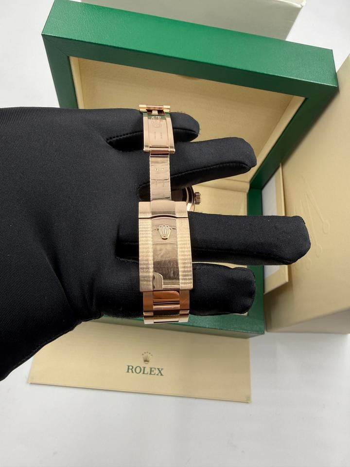 Rolex Sky Dweller September 2022, 336935 — 2 of 6