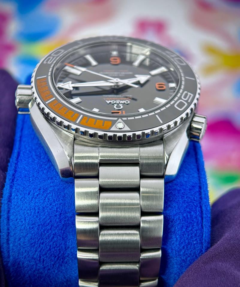 Omega Seamaster Planet Ocean 2019 Full Set, 215.30.44.21.01.002 — 2 of 15