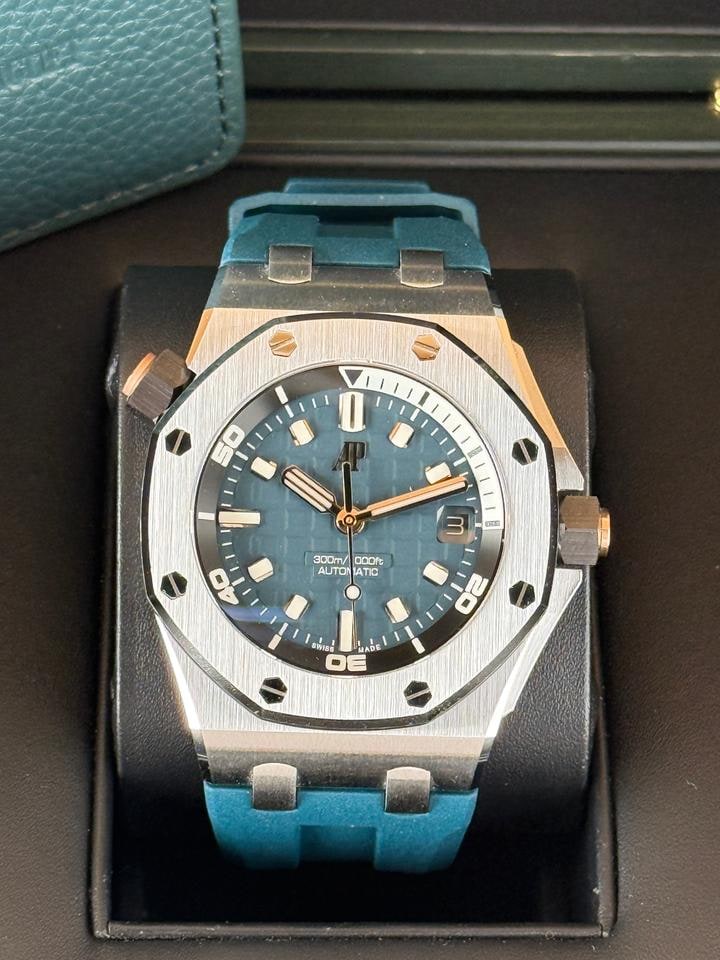 Audemars Piguet Royal Oak Offshore Diver modrý nový kompletní set krabice a doklady, 15720ST.OO.A403CA.01 — 1 z 11