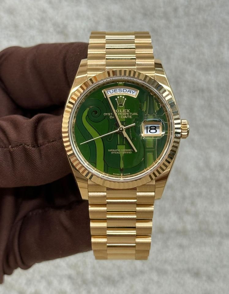 Rolex Day Date 36 žluté zlato Vienna Philharmonic zelený ciferník Violin, 128238-VIO — 1 z 9