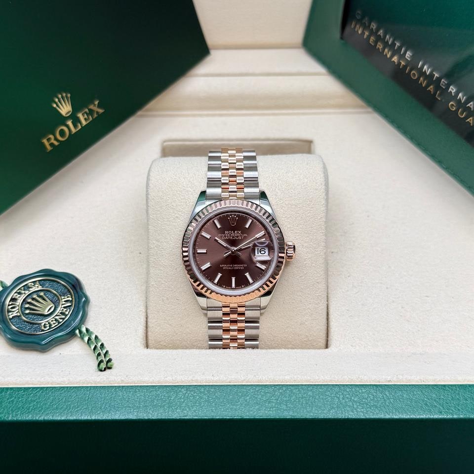 Rolex Lady Datejust Chocolate Index Dial Two Tone Rose Gold Fluted Bezel Jubilee Zcela nové 2025, 279171 — 1 z 8