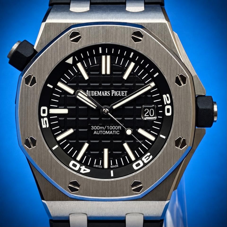 Audemars Piguet Royal Oak Offshore Diver 2019 Kompletní sada, 15710ST.OO.A002CA.01 — 1 z 14