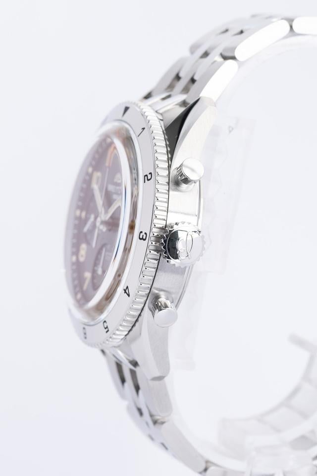 Breitling Classic AVI Chronograph Automatic 42mm Originální papíry a krabice, A23380 — 2 z 10