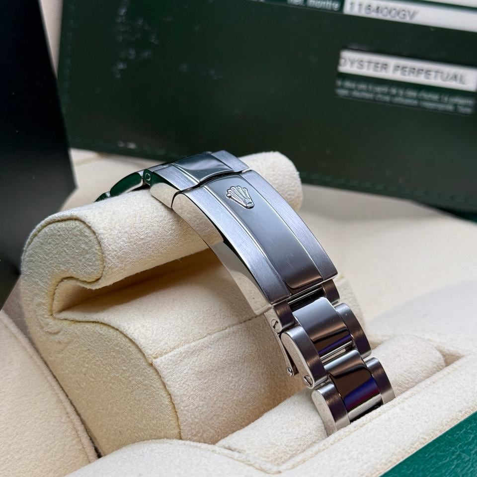 Rolex Milgauss Schwarzes Zifferblatt Edelstahl Glatte Lünette Oyster-Armband, 116400GV — 2 von 8
