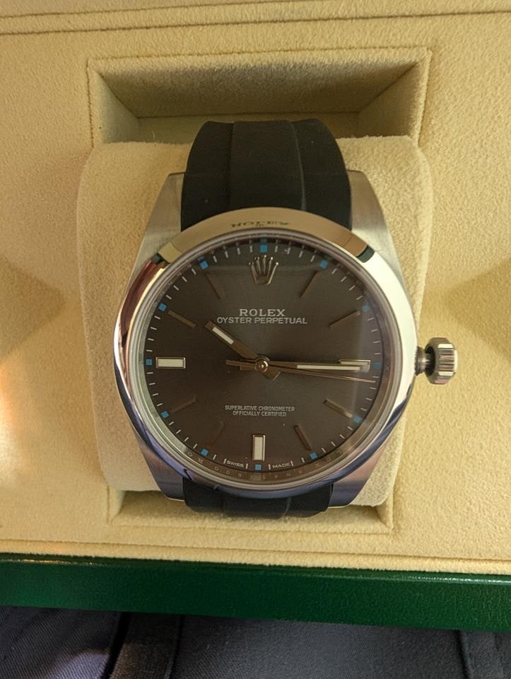Rolex Oyster Perpetual 39 profesionálně leštěné, 114300 — 1 z 8