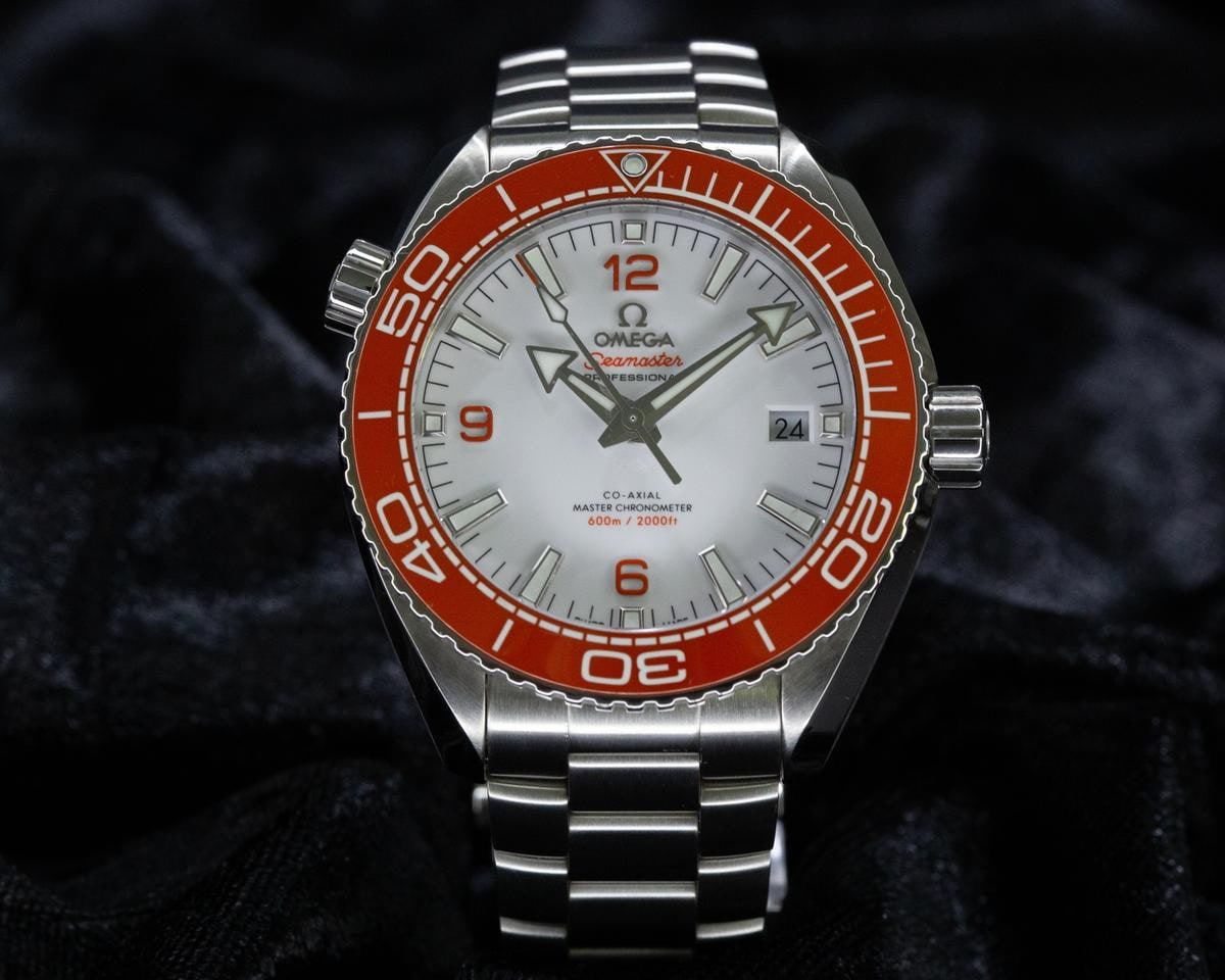 Omega Seamaster Planet Ocean 600M Master Chronometer Creamsicle 43,5 mm ocelová kompletní sada, 215.30.44.21.04.001 — 1 z 12