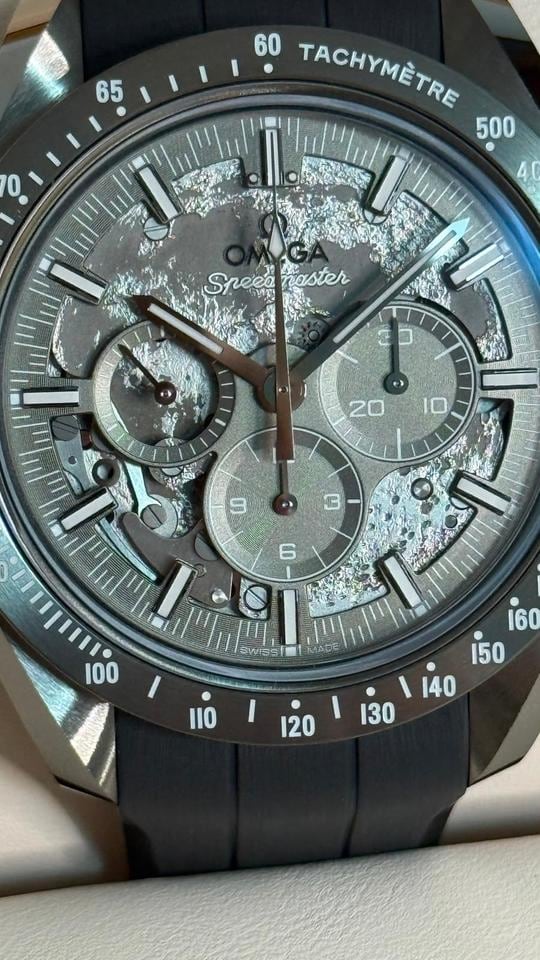 Omega Speedmaster Dark Side Of The Moon 44.25mm Grey Ceramic on Rubber Strap, 310.92.44.50.06.002 — 2 of 9