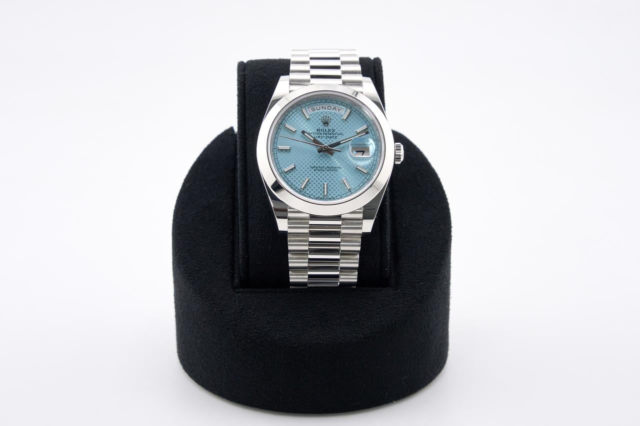 Rolex Day Date 40 Platinum hladká luneta ledově modrý motiv ciferník Presidential, 228206 — 1 z 6