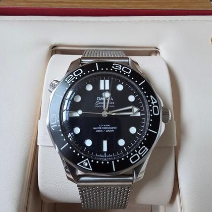 Omega Seamaster Diver 300M Full Set Great Condition Like New 2025, 210.30.42.20.01.010 — 1 of 20