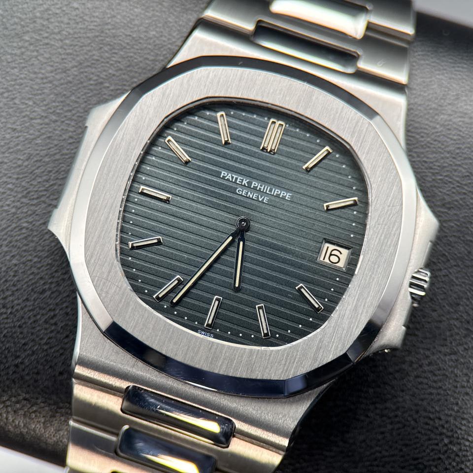 Patek Philippe Nautilus modrý ciferník 1987, 3700/11 — 1 z 12