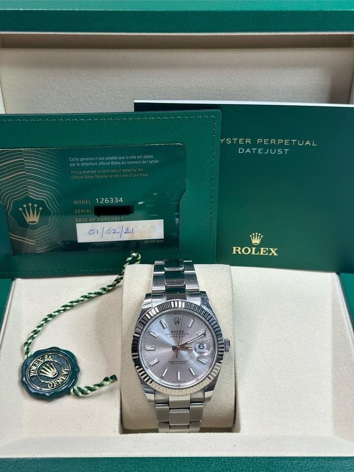 Rolex Datejust 41 Silver Index Dial Oyster 2021, 126334 — 1 of 9