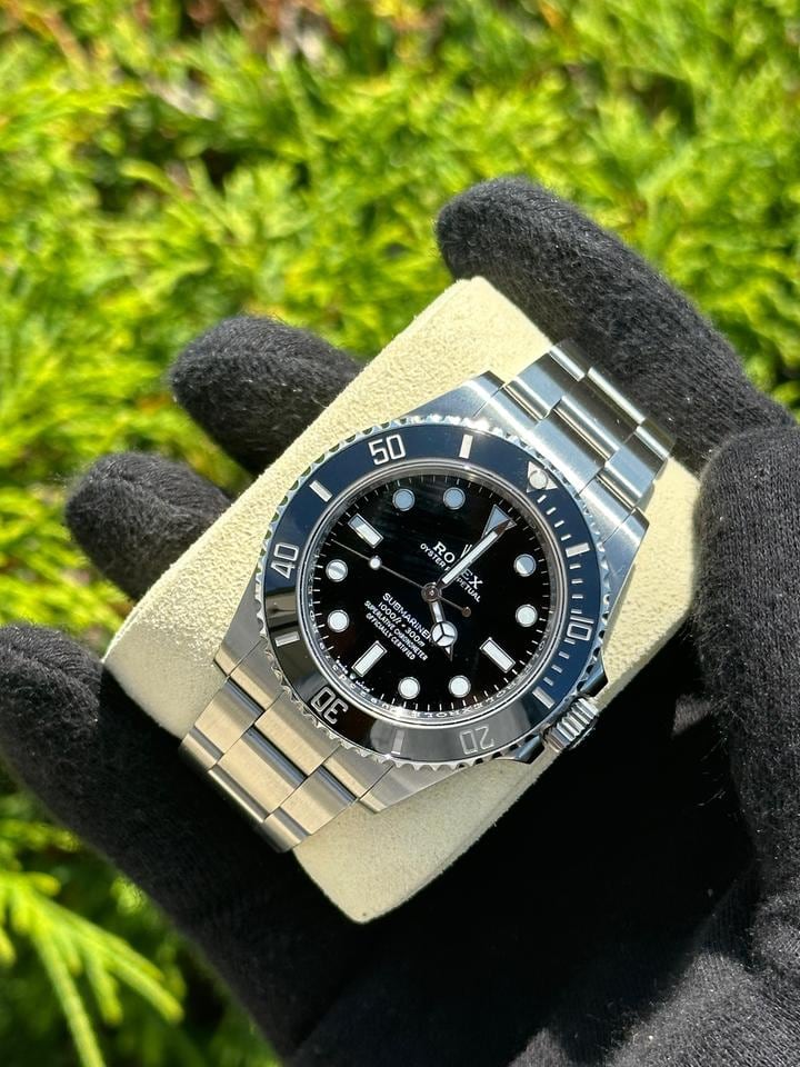 Rolex Submariner No Date 41mm, 124060 — 2 of 13