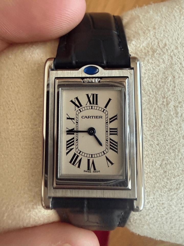 Cartier Tank Basculante Medium Paris Boutique, 2405 — 2 of 7