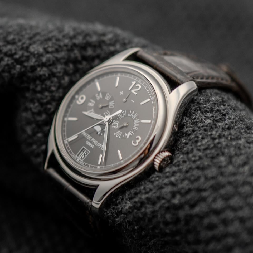 Patek Philippe Annual Calendar, 5146G-001 — 1 z 9