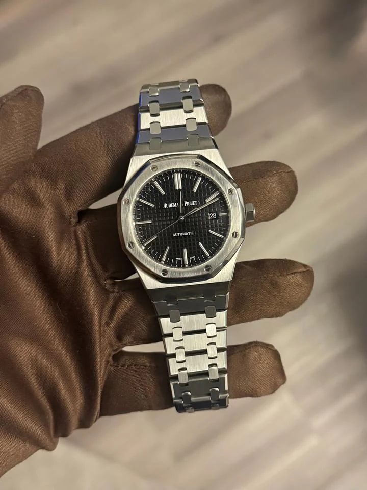 Audemars Piguet Royal Oak Selfwinding 41 mm Edelstahl 15400ST — 1 von 10