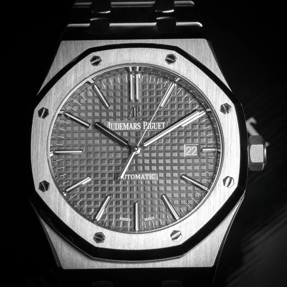 Audemars Piguet Royal Oak Selfwinding 41mm stříbrný ciferník ocel 15400ST.OO.1220ST.04 — 1 z 13