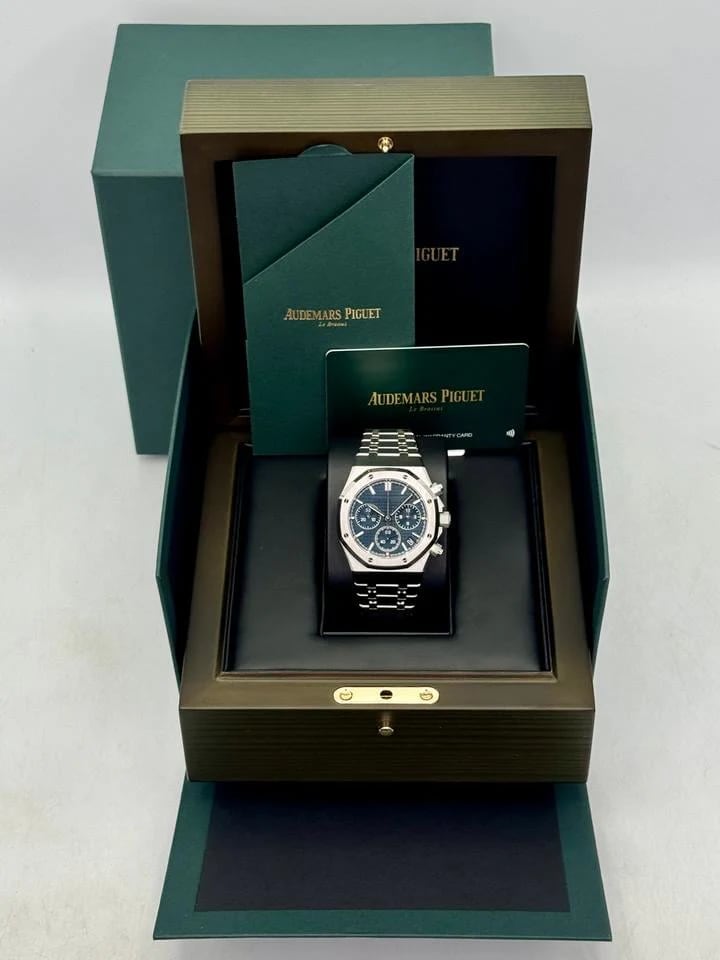 Audemars Piguet Royal Oak Chronograph 41 mm blaues Zifferblatt Edelstahl — 2 von 11