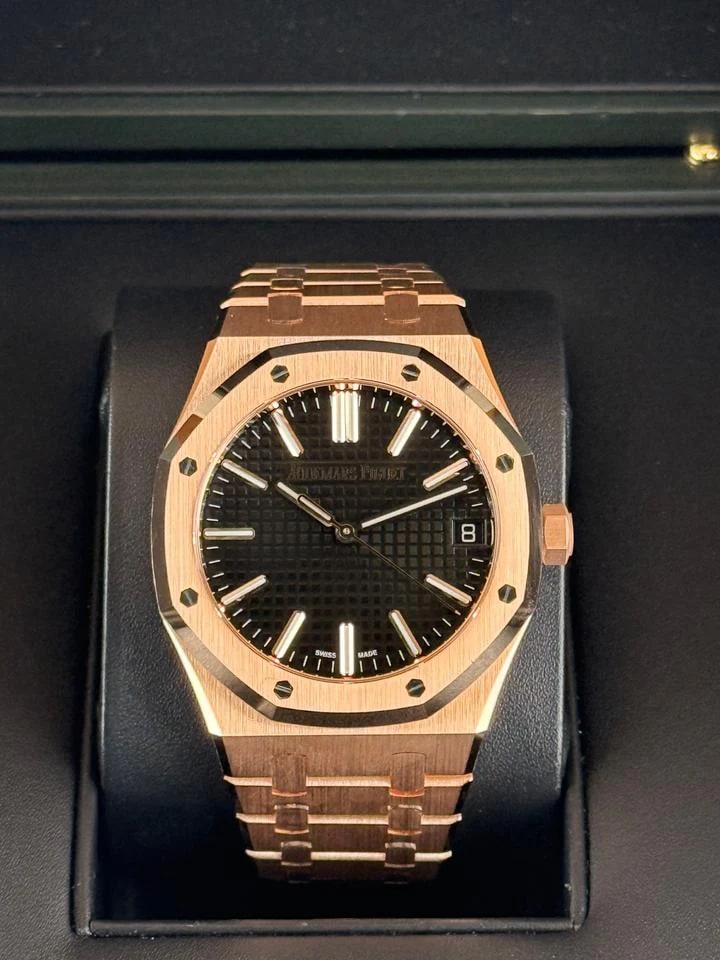 Audemars Piguet Royal Oak Selfwinding 41mm schwarzes Zifferblatt Roségold — 1 von 7