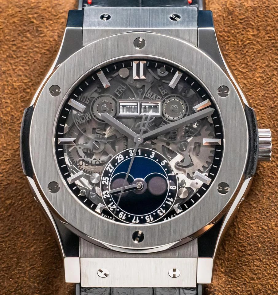 Hublot Classic Fusion Aerofusion Moonphase Titanium 45 mm Skelett Automatik Alligatorleder — 1 von 16